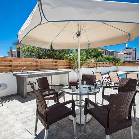 Beautiful With Private Pool 1295 * Paralimni