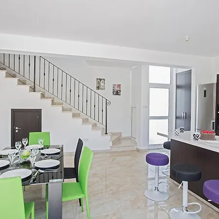 Villa Beautiful With Private Pool 1295 *