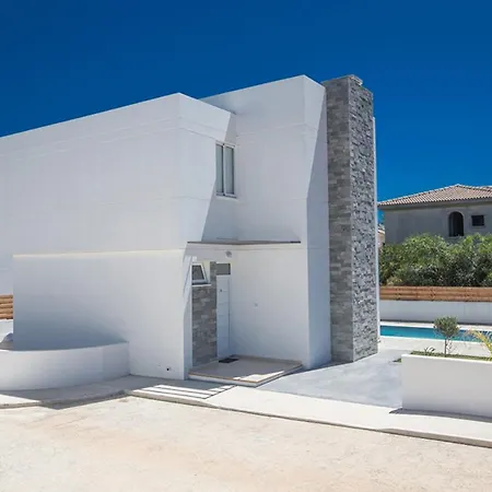 Beautiful With Private Pool 1295 Villa Paralimni